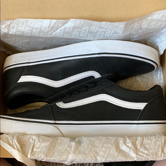 vans ward leather